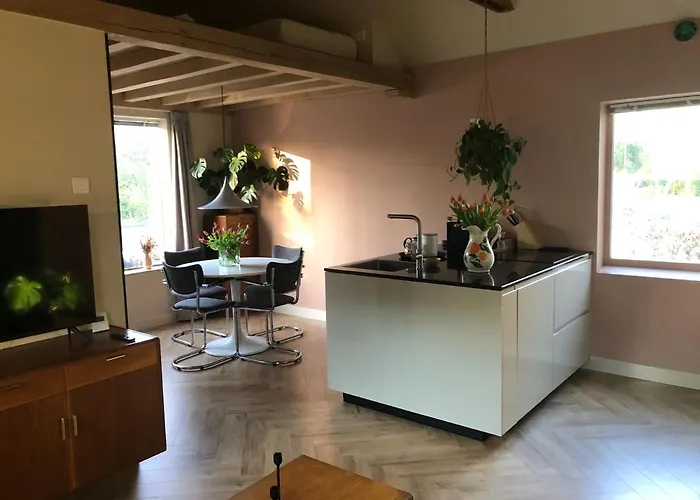 Het Postkantoortje 3* 고셀