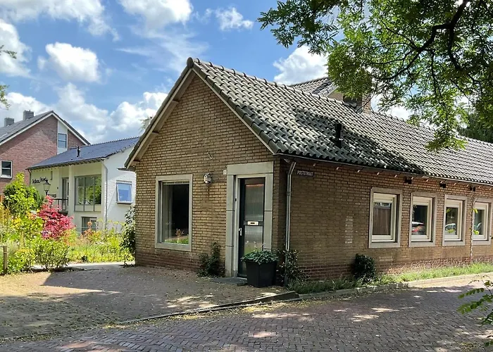 Het Postkantoortje 3* 고셀